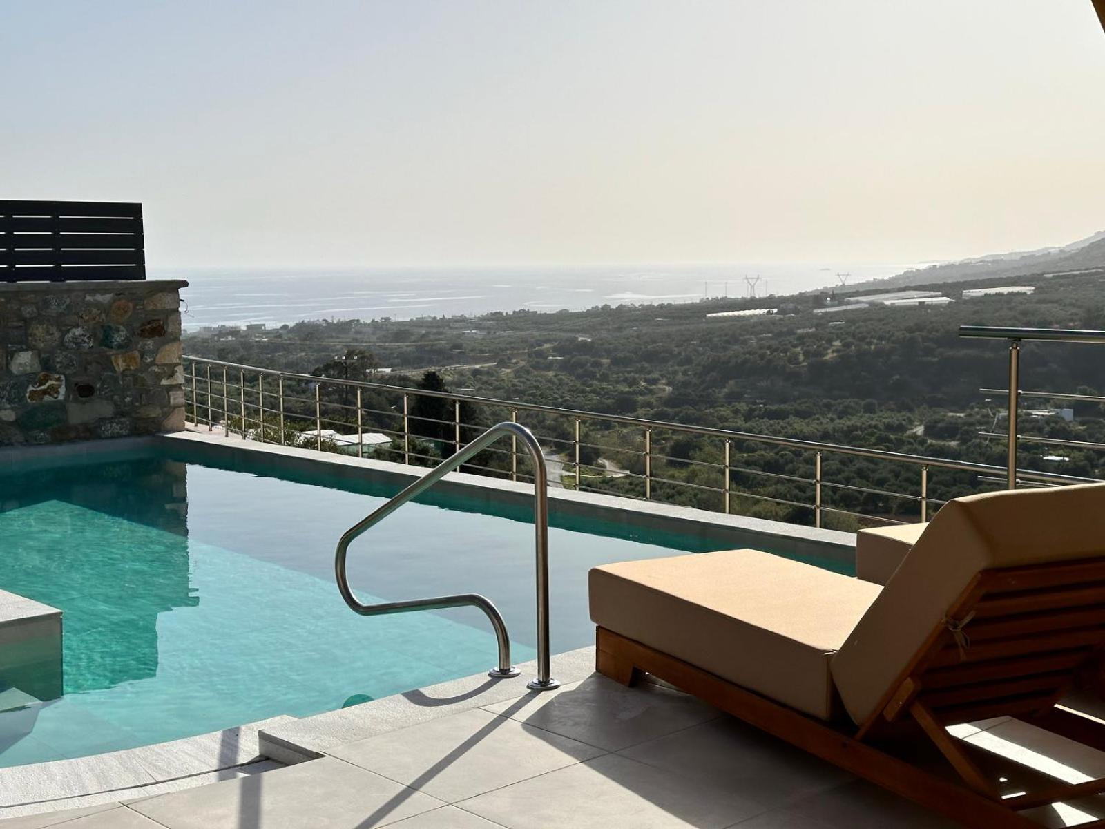 Mediterranean View Villa Makrýgialos Exteriör bild