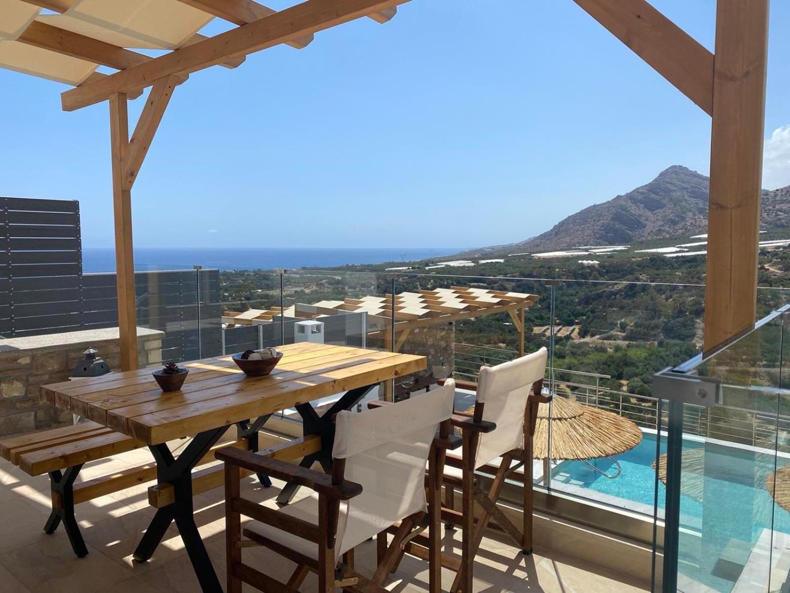 Mediterranean View Villa Makrýgialos Exteriör bild
